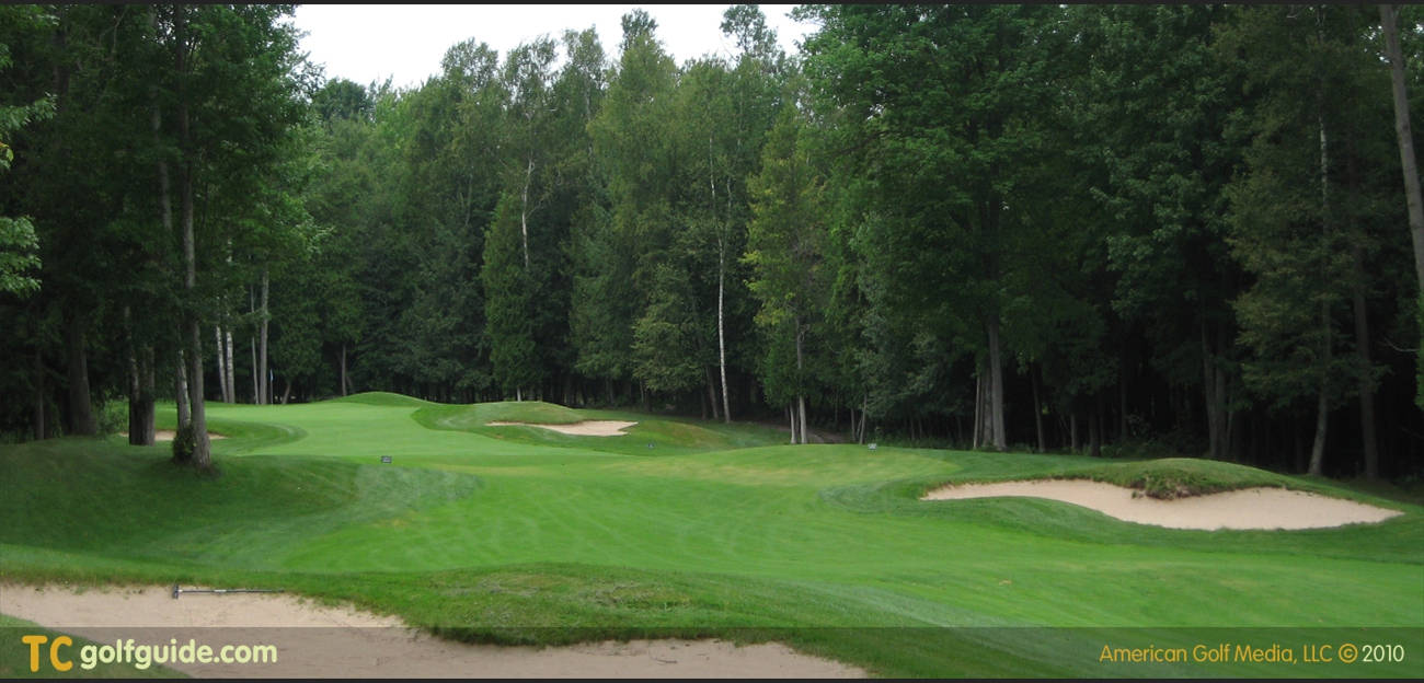 charlevoixcc-03approach